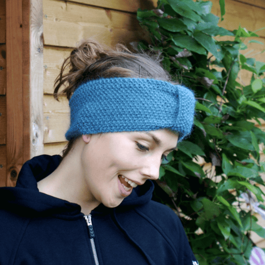 Luna Retro Headband. Knitting pattern for download. PDF/English