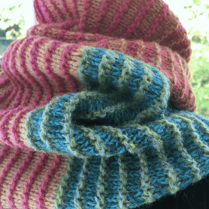 Shetland Organic Color Scarf. Strikkeopskrift til download. PDF/dansk