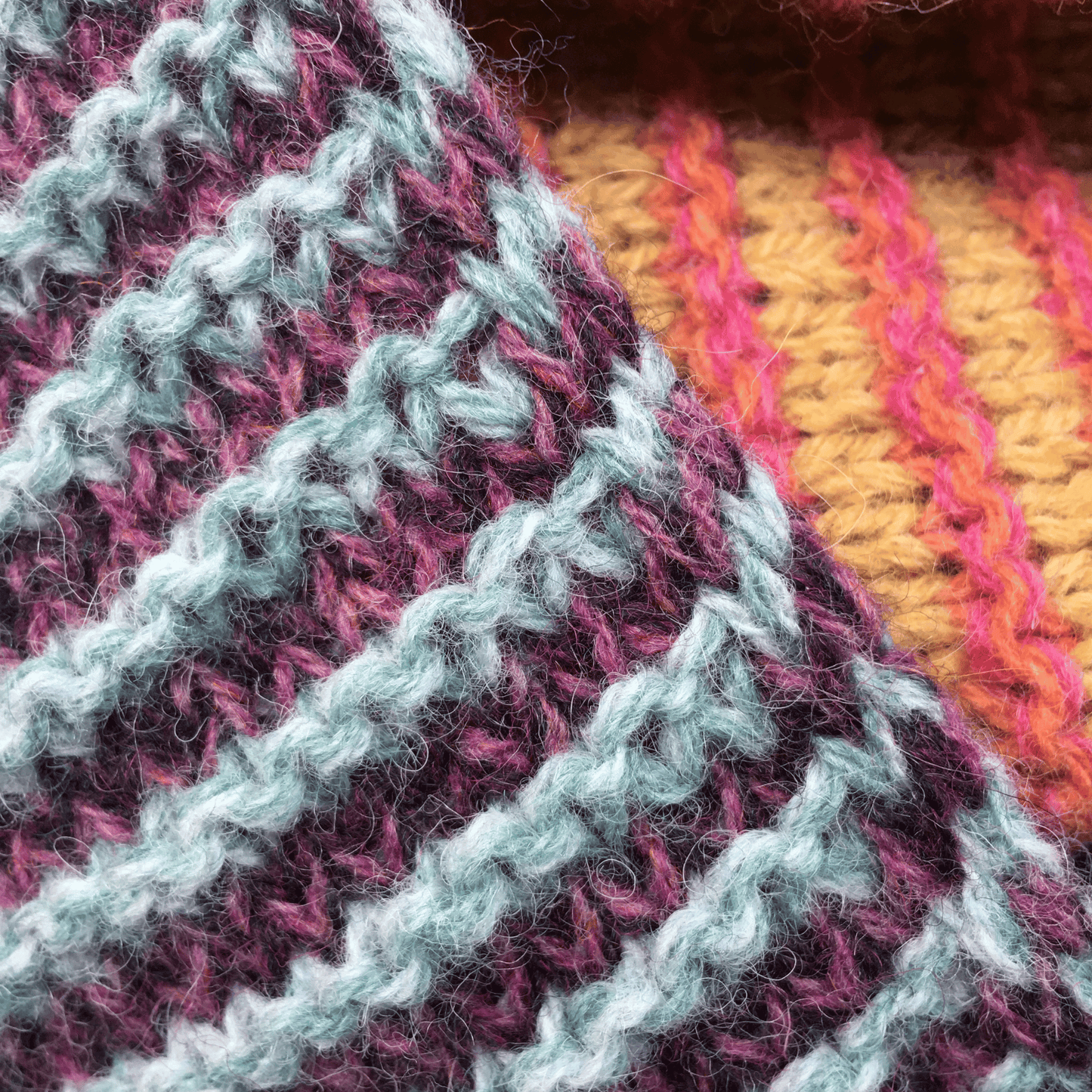 Shetland Organic Color Scarf. Strikkeopskrift til download. PDF/dansk